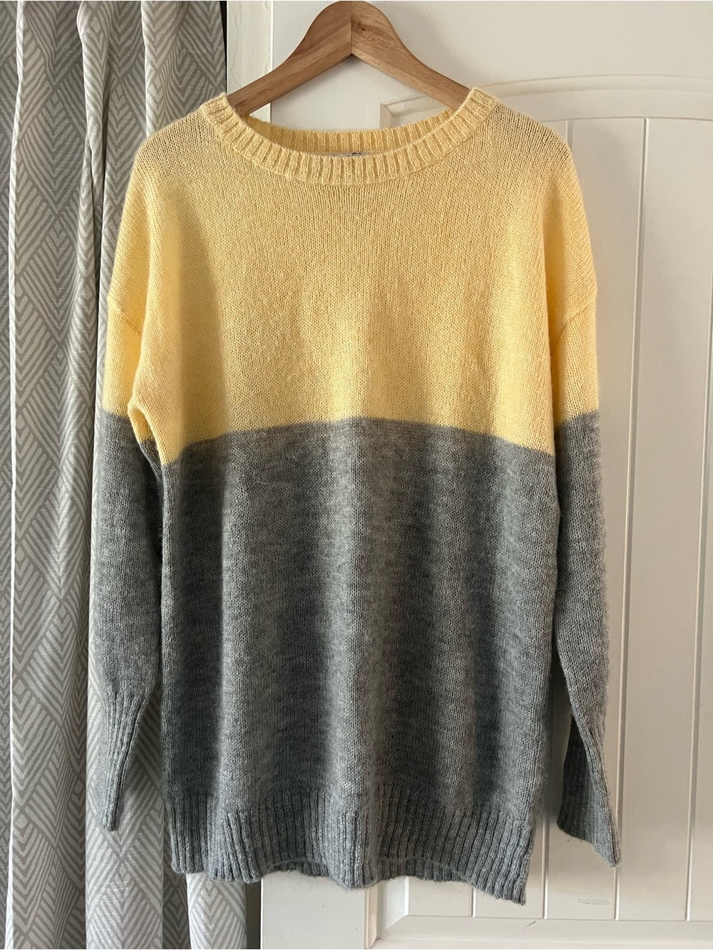 GAP Two-Tone Mohair Crewneck Sweater in Yellow and Gray Medium